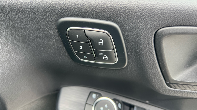 Ford Kuga 2.5 PHEV ST-Line 5dr CVT Estate